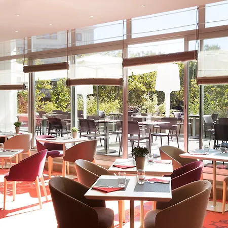 Oceania Ferrand Hotel