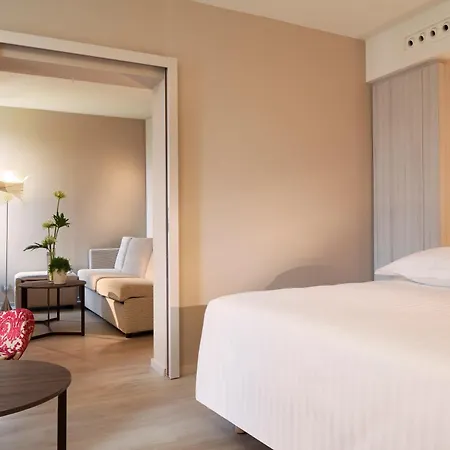 Oceania Ferrand Otel