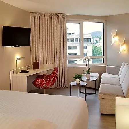 מלון Oceania Ferrand 4*