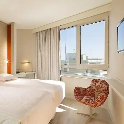 Oceania Ferrand Hotel