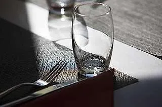 Oceania Ferrand Hotell