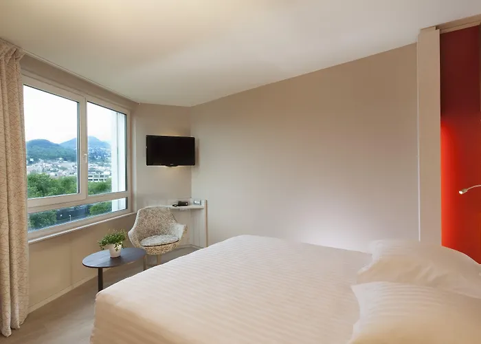 Oceania Ferrand Hotel